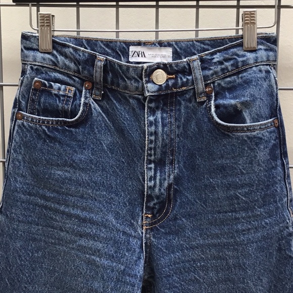 Zara High-Rise Jeans Frayed wide-leg, ankle crop - Picture 2 of 5